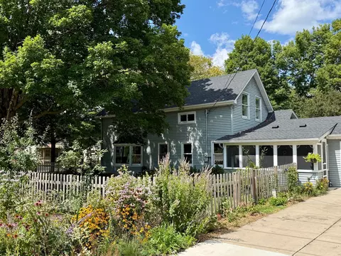 Exterior - 717 Winona St, Northfield, MN 55057 photo 10 of 19
