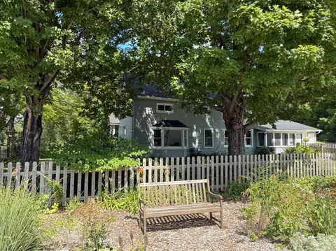 Exterior - 717 Winona St, Northfield, MN 55057 photo 9 of 19