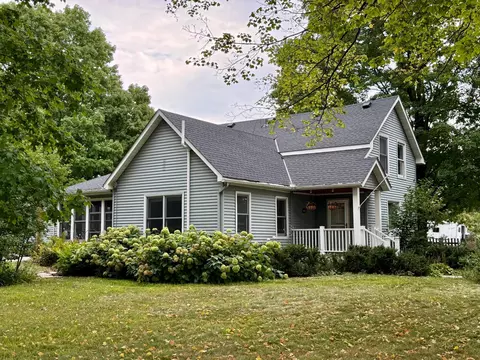 Exterior - 717 Winona St, Northfield, MN 55057 photo 4 of 19