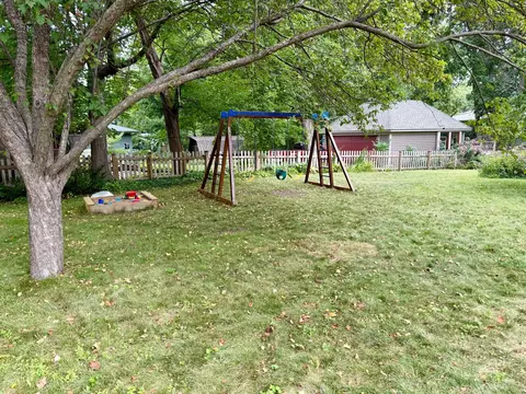 Exterior - 717 Winona St, Northfield, MN 55057 photo 18 of 19