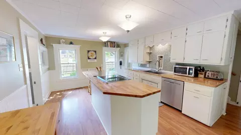 Kitchen - 717 Winona St, Northfield, MN 55057 photo 3 of 8