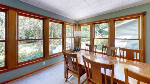Dining - 717 Winona St, Northfield, MN 55057 photo 2 of 5
