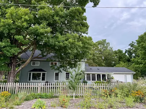 Exterior - 717 Winona St, Northfield, MN 55057 photo 13 of 19