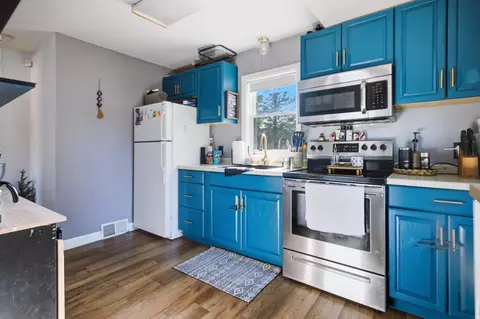 Kitchen - 1023 8th Ave NE, Brainerd, MN 56401 photo 2 of 4