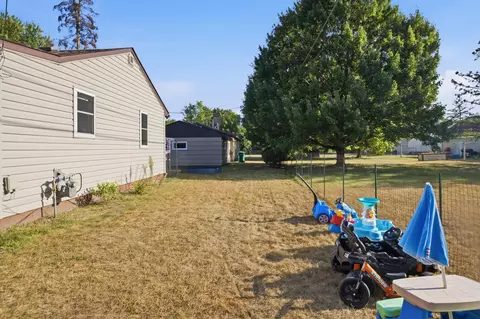 Exterior - 1023 8th Ave NE, Brainerd, MN 56401 photo 3 of 4