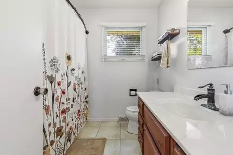 Bath - 807 Hackberry Dr, Marshall, MN 56258 photo 1 of 4