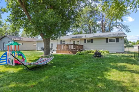 Exterior - 807 Hackberry Dr, Marshall, MN 56258 photo 4 of 11