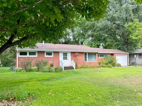 59 Edgewater Dr, Little Falls, MN 56345