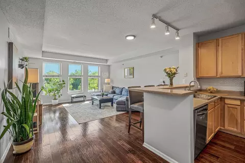515 N 1st St #405, Minneapolis, MN 55401