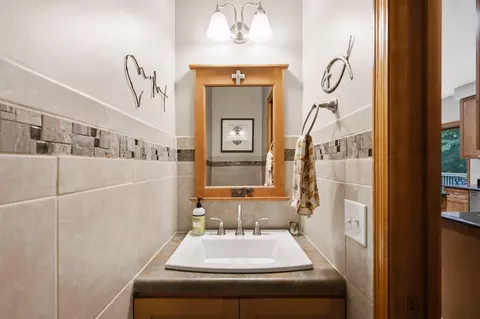 Bath - 3760 Turtle Rd, Minnetrista, MN 55375 photo 1 of 6