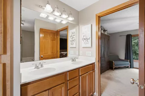 Bath - 3760 Turtle Rd, Minnetrista, MN 55375 photo 2 of 6