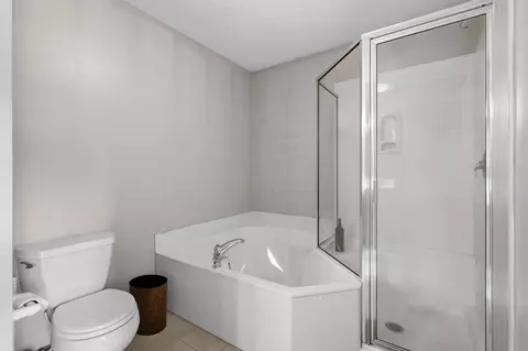 Bath - 3760 Turtle Rd, Minnetrista, MN 55375 photo 3 of 6