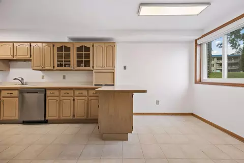 Kitchen - 2400 Interlachen Rd #119, Spring Park, MN 55384 photo 1 of 8
