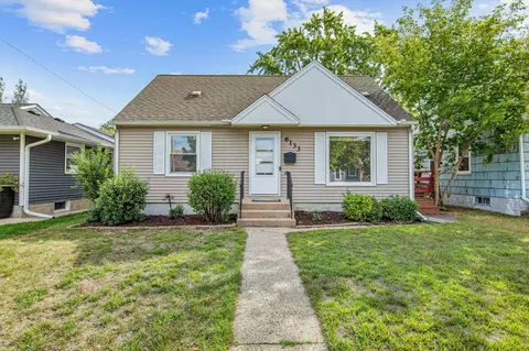6133 Thomas Ave S, Minneapolis, MN 55410