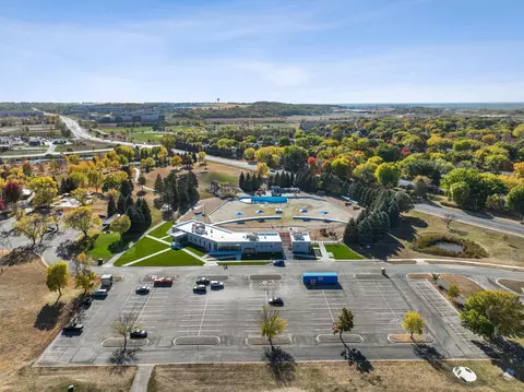 View/Area - 2095 Kestrel Dr, Shakopee, MN 55379 photo 8 of 10