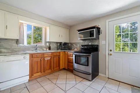 Kitchen - 4967 Barbeau Rd, Brainerd, MN 56401 photo 1 of 2