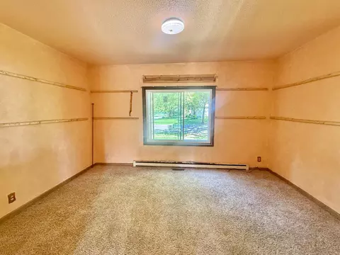 400 High Ave, Willmar, MN 56201 photo 5
