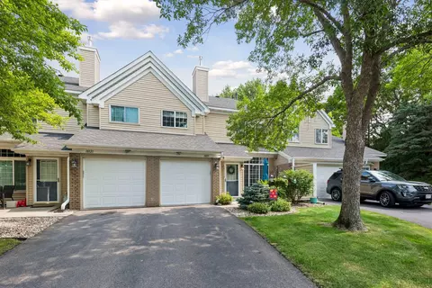 18119 Settlers Way, Eden Prairie, MN 55347
