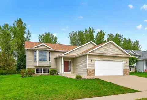 5211 Florence Dr NW, Rochester, MN 55901