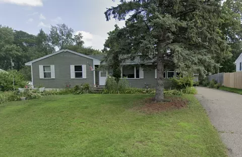 597 Meadow Ln, Woodbury, MN 55125