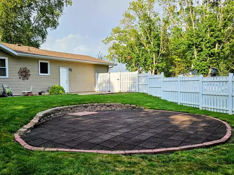 Exterior - 904 Willmar Ave SE, Willmar, MN 56201 photo 9 of 9