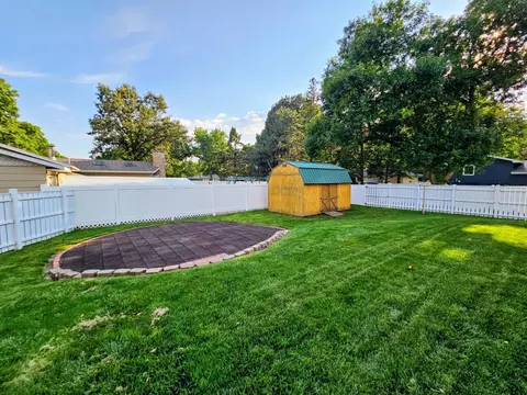 Exterior - 904 Willmar Ave SE, Willmar, MN 56201 photo 3 of 9