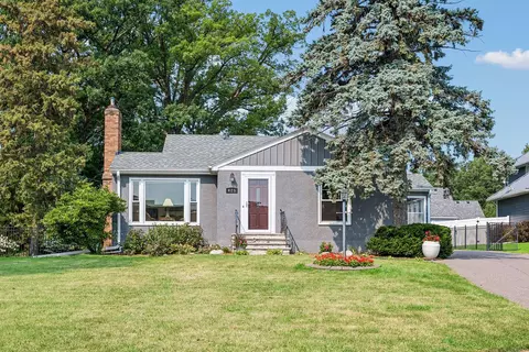 425 Turners Xrd N, Golden Valley, MN 55422