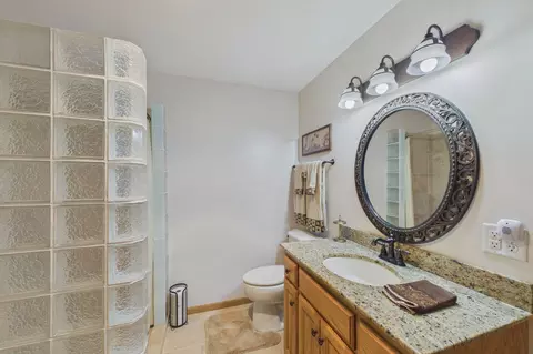 Bath - 9810 Bechtold Rd, Rogers, MN 55374 photo 3 of 3