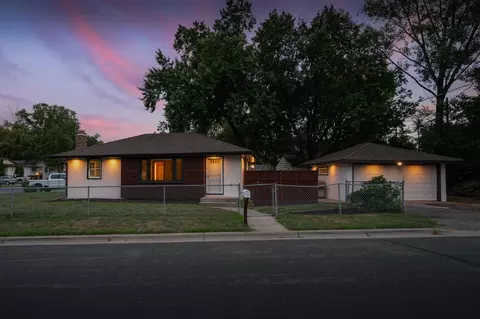 2019 Bromley St, South Saint Paul, MN 55075