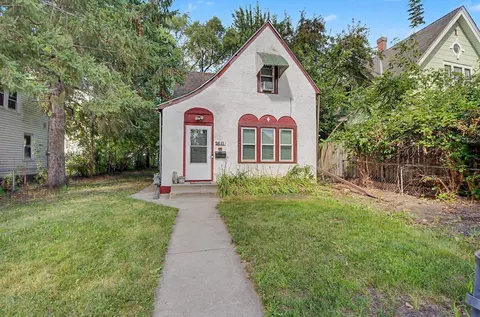 2611 Girard Ave N, Minneapolis, MN 55411
