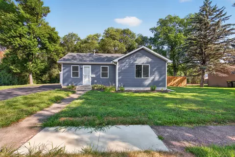 935 5th Ave W, Shakopee, MN 55379