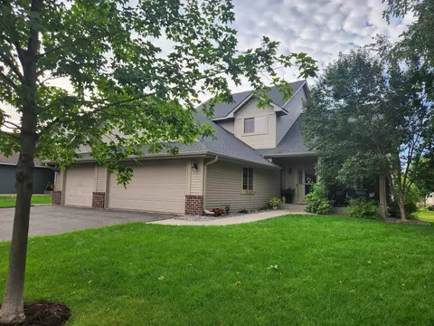 717 Greten Ln, Hastings, MN 55033