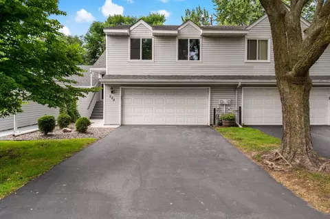 582 Clover Leaf Pkwy NE, Blaine, MN 55434