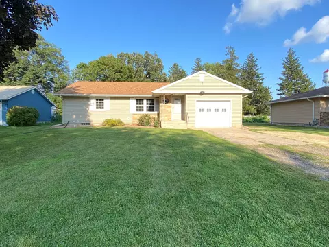 205 West St, Hayward, MN 56043