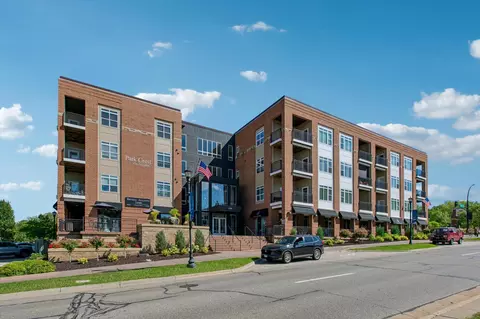 12501 Nicollet Ave #425, Burnsville, MN 55337