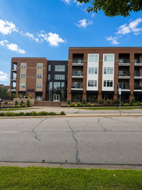 12501 Nicollet Ave #425, Burnsville, MN 55337