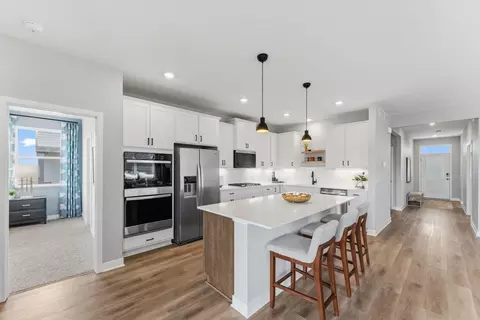 918 Foxglove Ter, Waconia, MN 55387