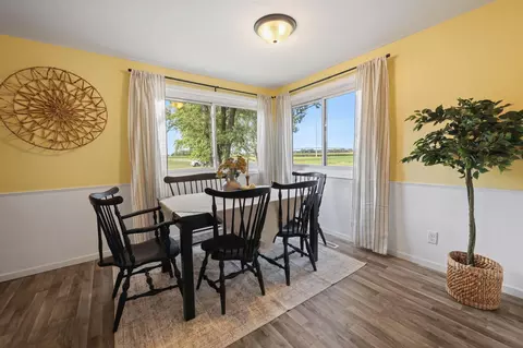 Dining - 3655 95th Ave SE, Saint Cloud, MN 56304 photo 2 of 5