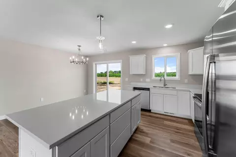 Kitchen - 2145 Violet Ln, Faribault, MN 55021 photo 1 of 5