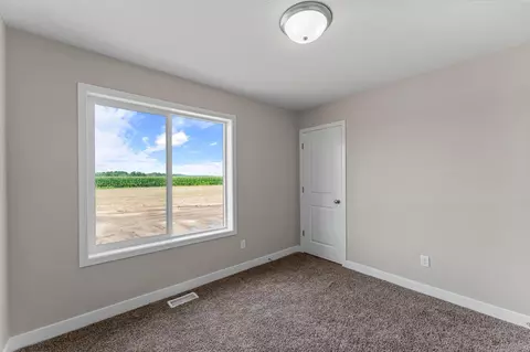 Bedroom - 2145 Violet Ln, Faribault, MN 55021 photo 6 of 18