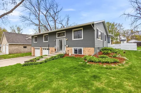 565 3rd Ave SW, Hutchinson, MN 55350