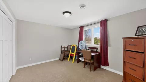 Bedroom - 1442 30th St NW, Austin, MN 55912 photo 6 of 7
