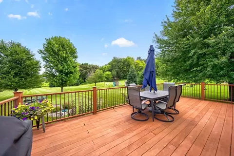 Exterior - 1442 30th St NW, Austin, MN 55912 photo 12 of 16