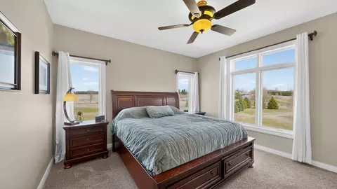 Bedroom - 1442 30th St NW, Austin, MN 55912 photo 1 of 7