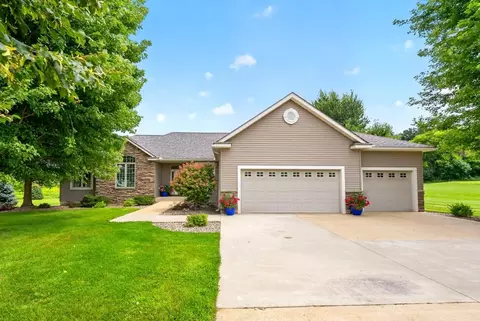 Exterior - 1442 30th St NW, Austin, MN 55912 photo 2 of 16