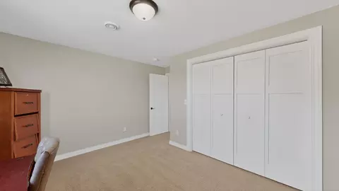 Bedroom - 1442 30th St NW, Austin, MN 55912 photo 7 of 7