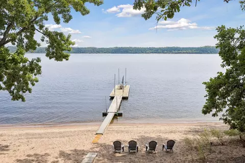 983 Quentin Ave S, Lakeland, MN 55043