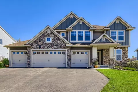 1660 Hackamore Dr, Victoria, MN 55386