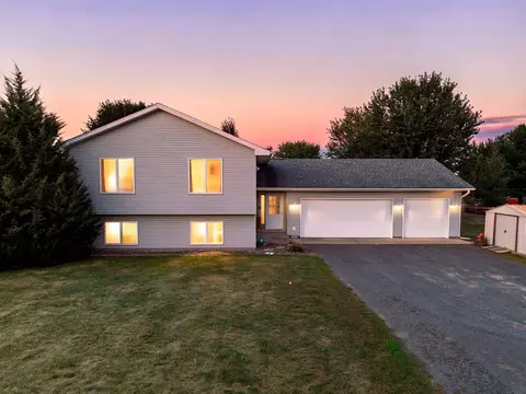 2462 83rd Ave, Osceola, WI 54020