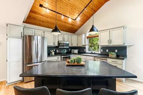 Kitchen - 4785 Mayelin Ave NE, Saint Michael, MN 55376 photo 1 of 5